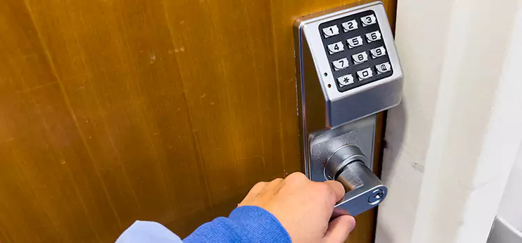 Why Choose Us for Your Keypad Lock Needs in Evanston, IL?